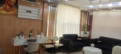 عکس سالن زیبایی گل بانو