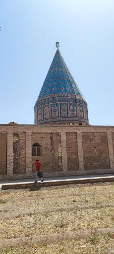 عکس مرقد ابولولو کاشی (باباشجاع الدین)  پیروز نهاوندی