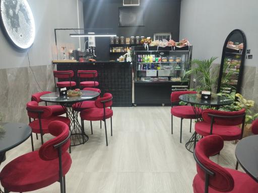 عکس کافی شاپ ماه