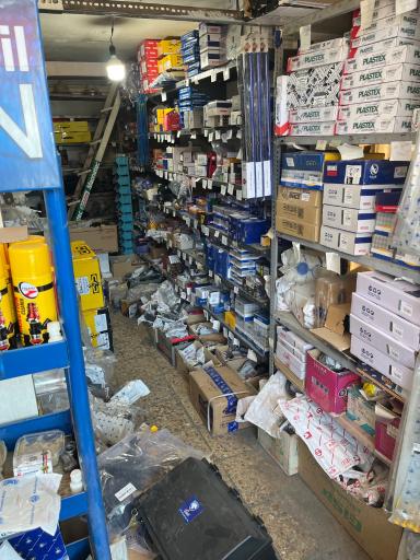 عکس فرشگاه لوازم یدکی رئیسی