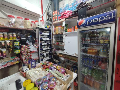 عکس سوپر مارکت برادران محمدزاده