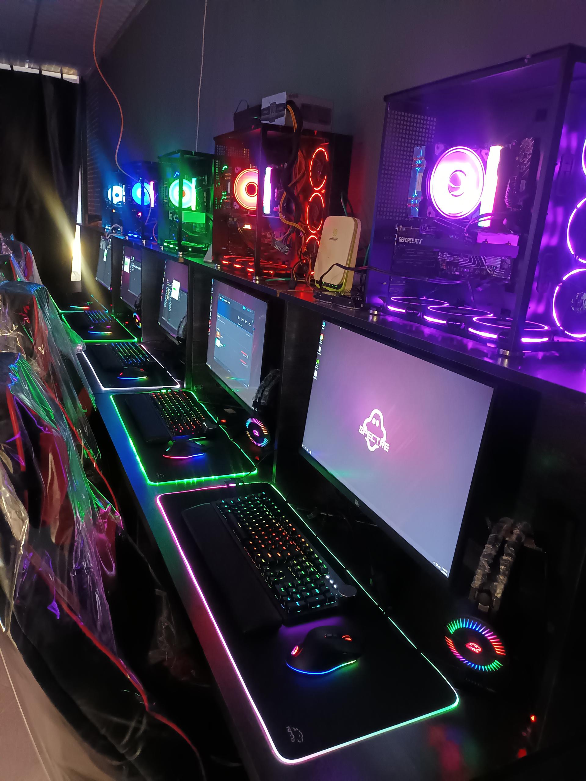 عکس گیم نت ققنوس