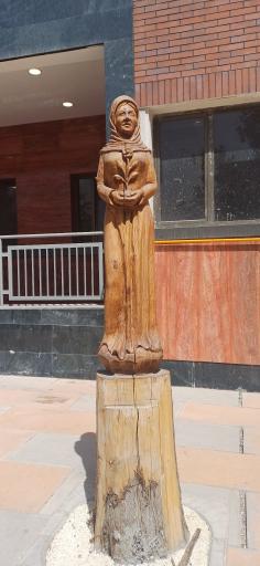 عکس بیمارستان روانپزشکی ایران (ملوک مطهری)