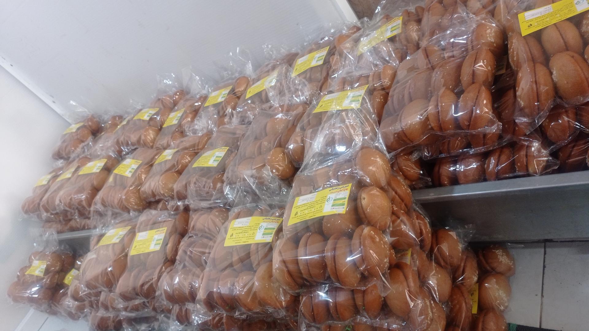 عکس کارگاه شیرینی زنجبیلی حاج ایمان