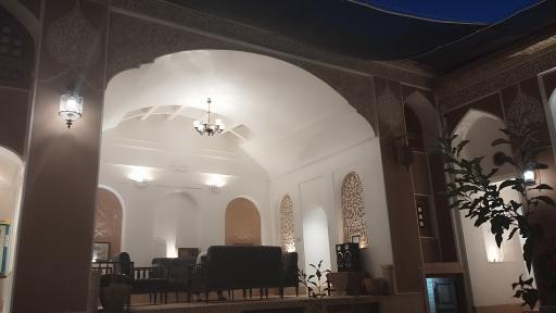 عکس خانه عزیزخان