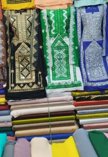 عکس پارچه سرای شیک پوشان