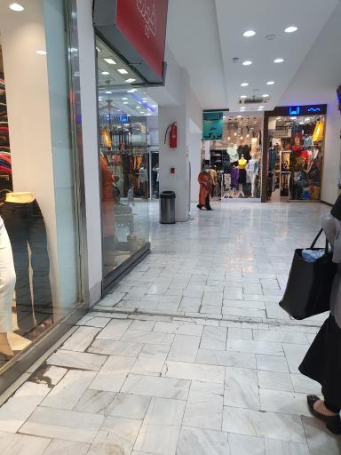 عکس مرکز خرید گلستان