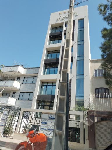 عکس ساختمان پزشکان نوید 