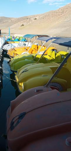 عکس اسکله قایقرانی دریاچه سد زاینده رود