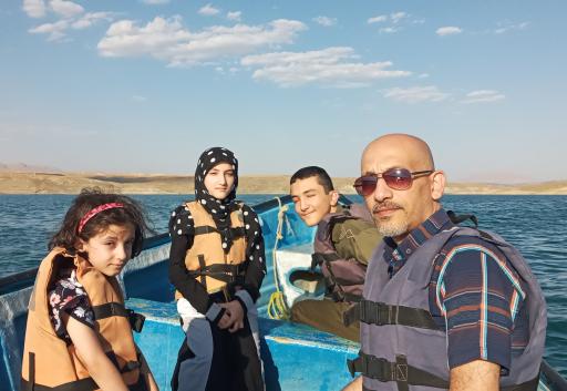 عکس اسکله قایقرانی دریاچه سد زاینده رود