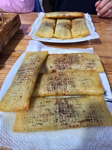 عکس کافه و بستنی آرش