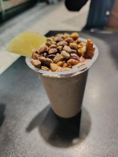 عکس آبمیوه و بستنی گردو