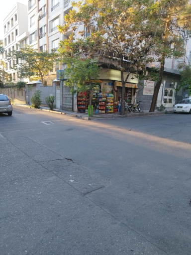 عکس سوپرمارکت محله
