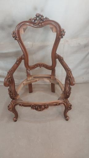 عکس کارگاه رنگ کاری مبل و صنایع چوب ناصرشوندی