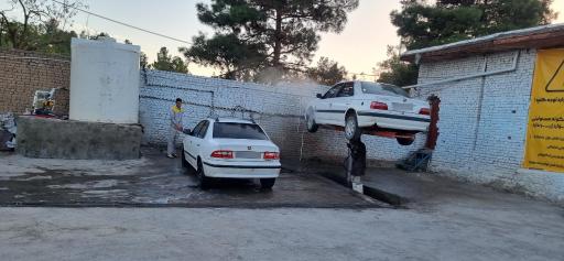 عکس کارواش و قطعه شویی تمام اتوماتیک مدرن