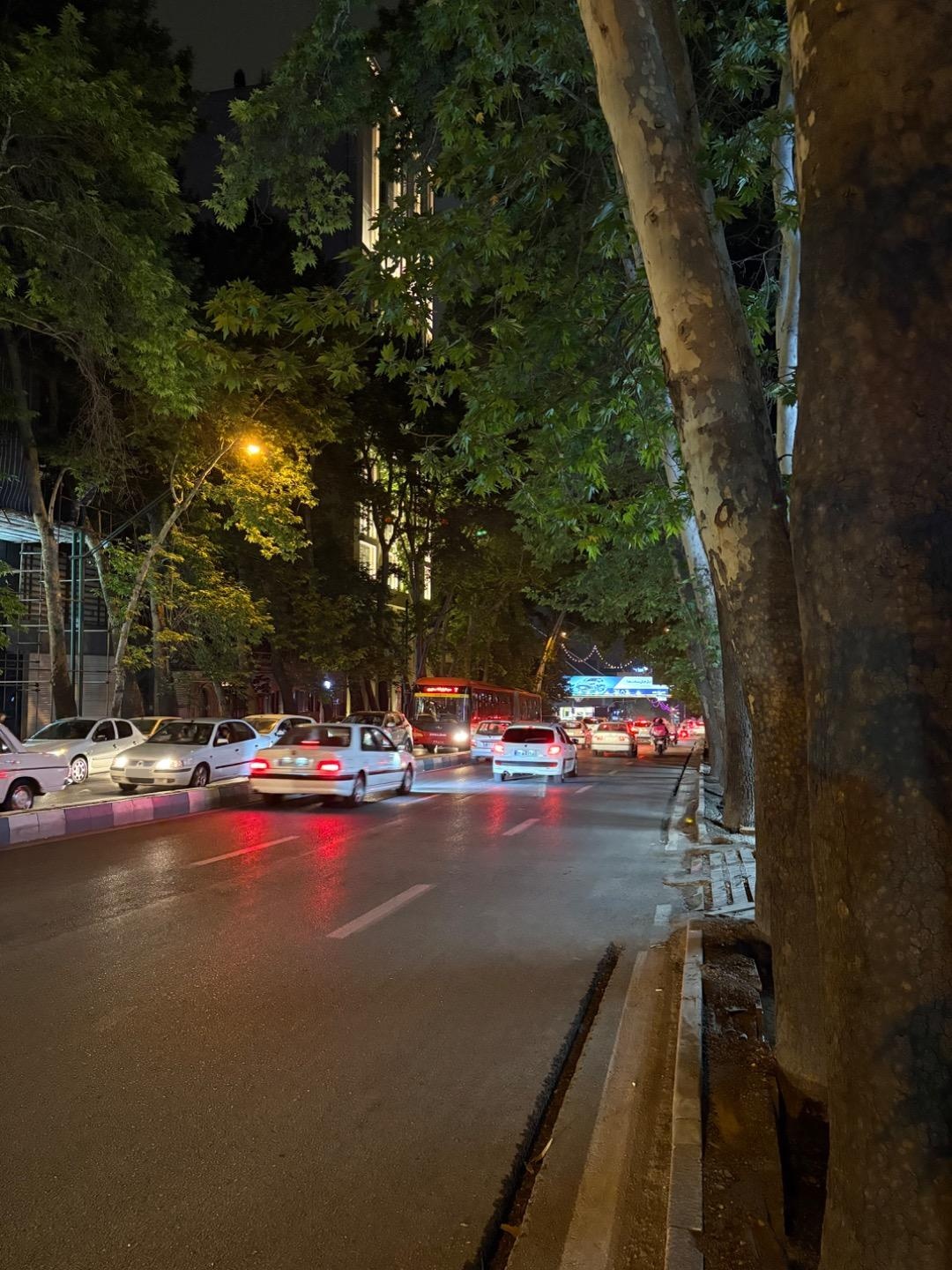 عکس سه راه زعفرانیه