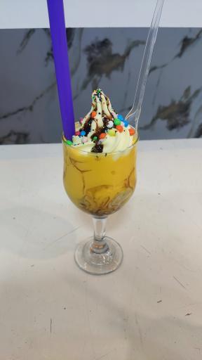 عکس بستنی فرحبخش