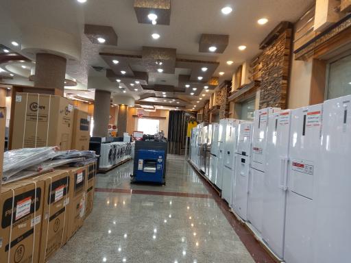 عکس فروشگاه زنجیره ای اتکا