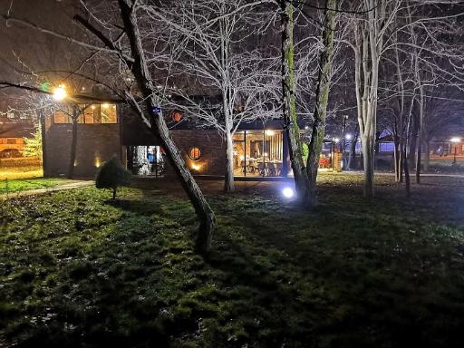 عکس کافه کتاب سایه