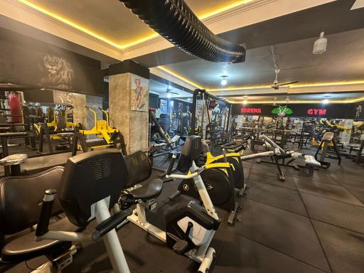 عکس باشگاه بدنسازی سورنا