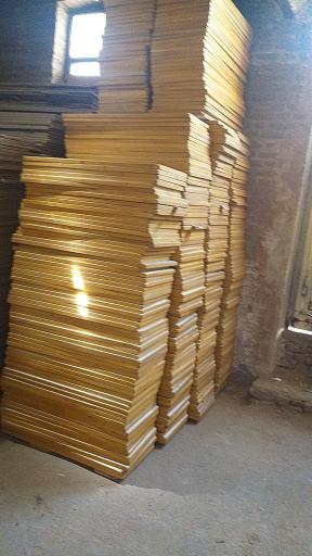 عکس تولیدی میز چرخ خیاطی مرکزی