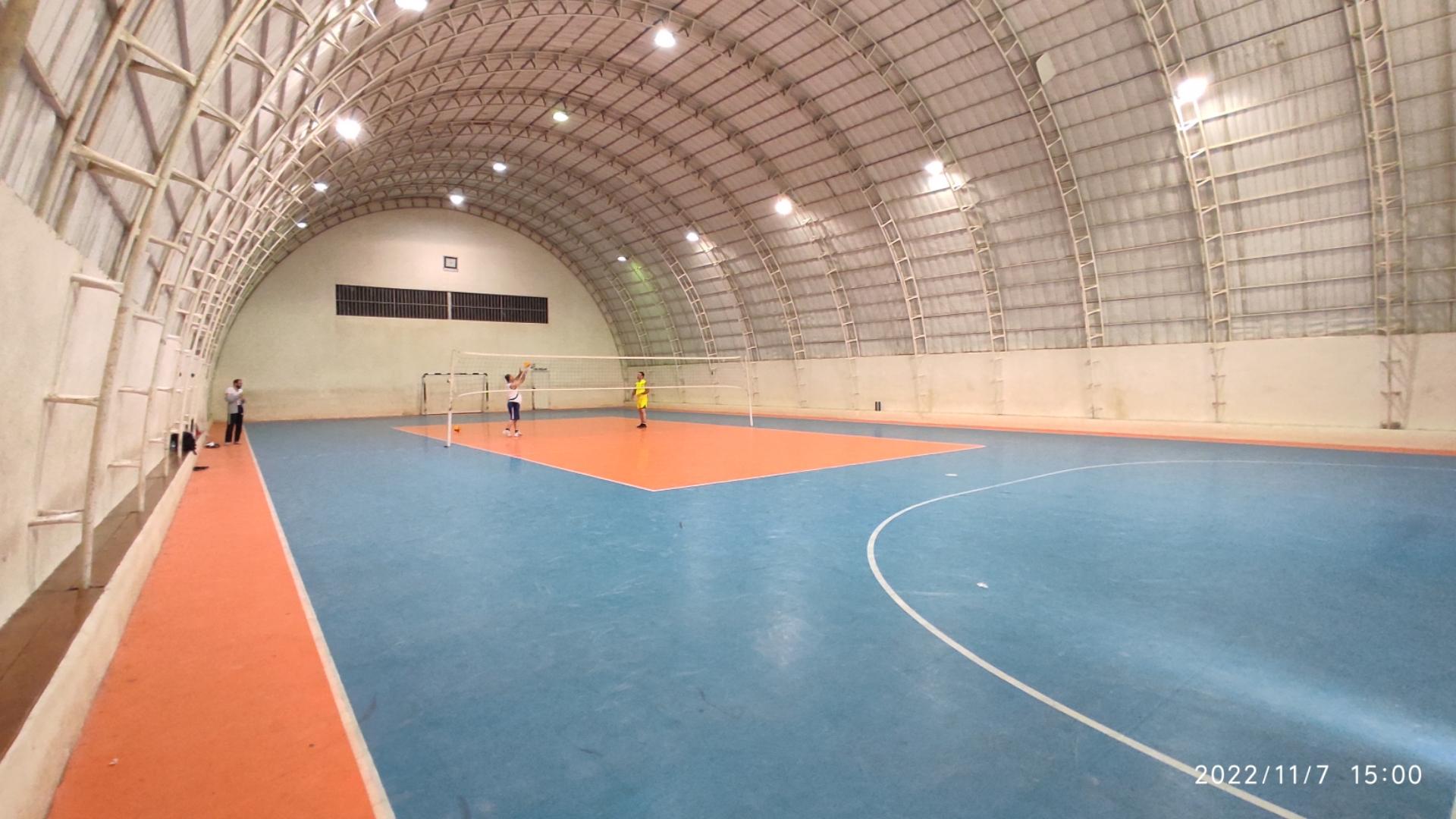 عکس سالن ورزشی شهید ابراهیمی