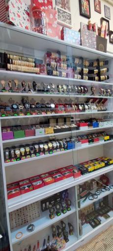 عکس گالری ساعت و بدلیجات ارغوان