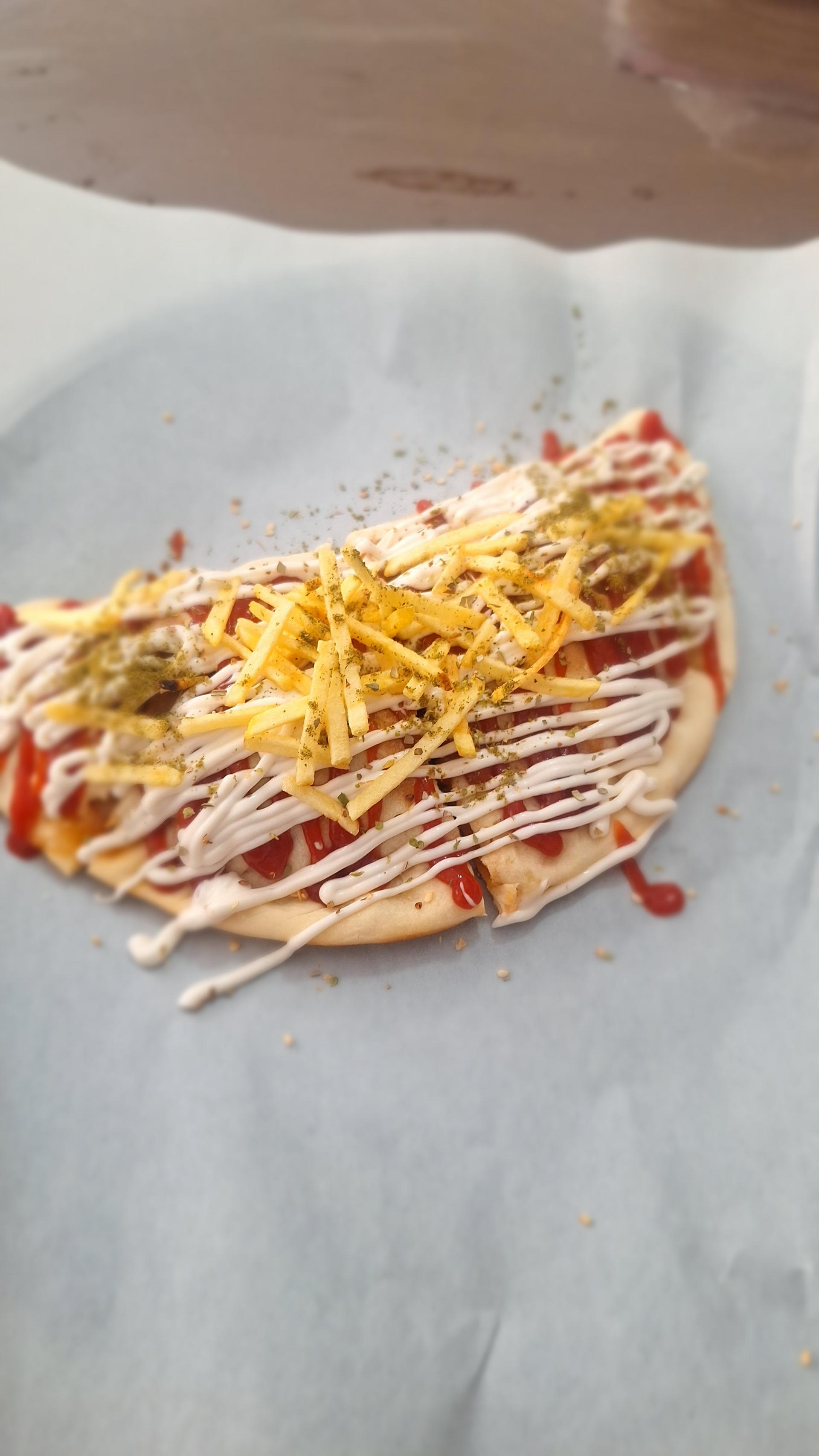 عکس پیتزا پویان