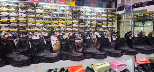 عکس کفش قلب دوم