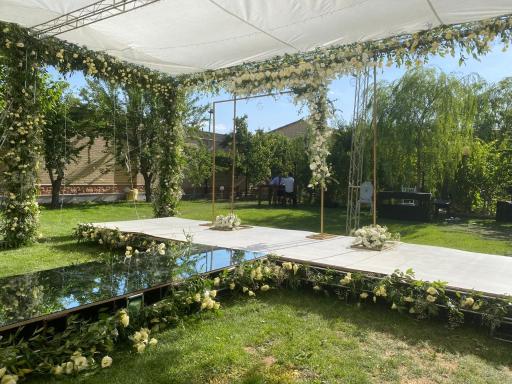 عکس باغ تالار رنوس