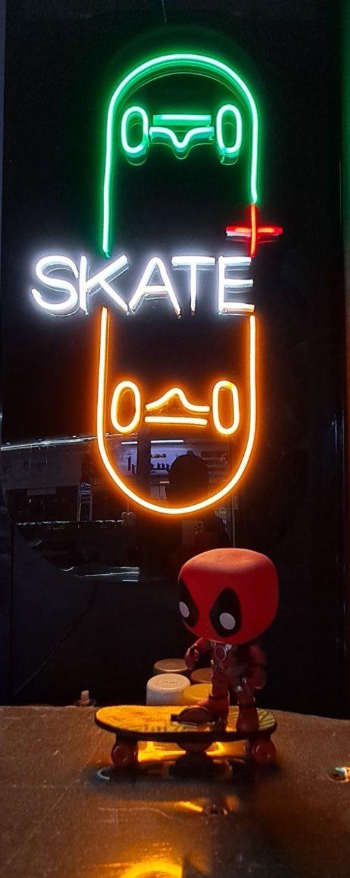 عکس تعمیرگاه و فروشگاه اسکیت پلاس