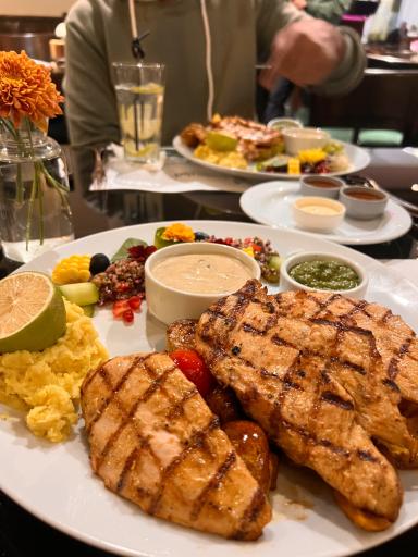 عکس کافه رستوران فیانی