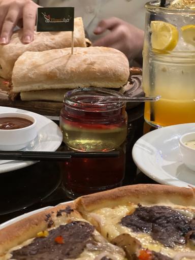 عکس رستوران فیانی