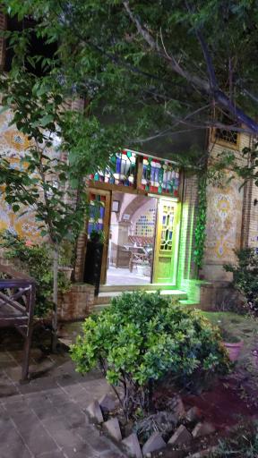 عکس رستوران سنتی هشت بهشت