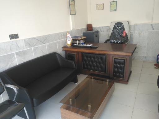 مشاورین املاک قصر