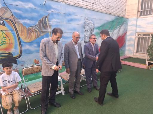 عکس دبستان پسرانه غیر دولتی ذهن خلاق