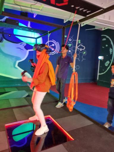 عکس شهربازی طلایی یزد