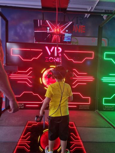 عکس شهربازی طلایی یزد