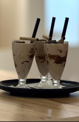 عکس کافه رستوران سفید