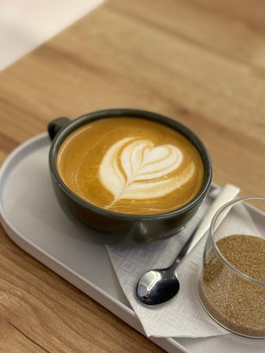 عکس کافه رستوران سفید