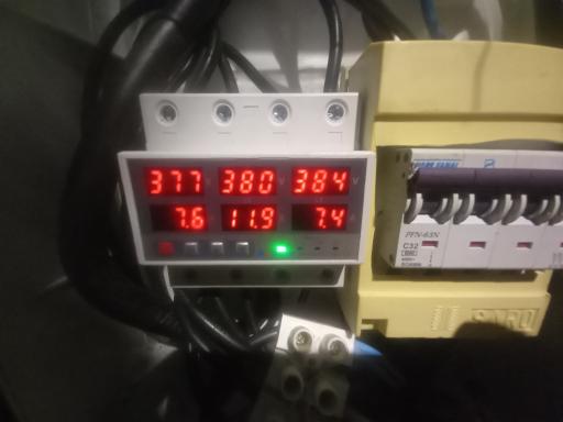 عکس خدمات فنی برق وی آی پی