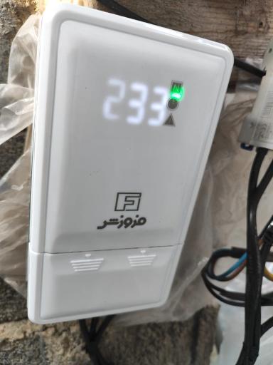 عکس خدمات فنی برق وی آی پی