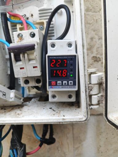 عکس خدمات فنی برق وی آی پی