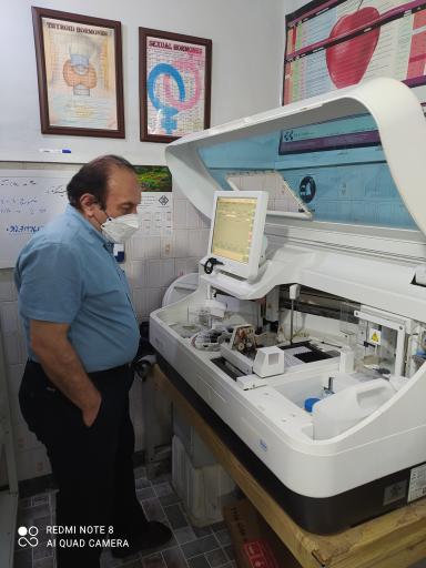 عکس آزمایشگاه سینا