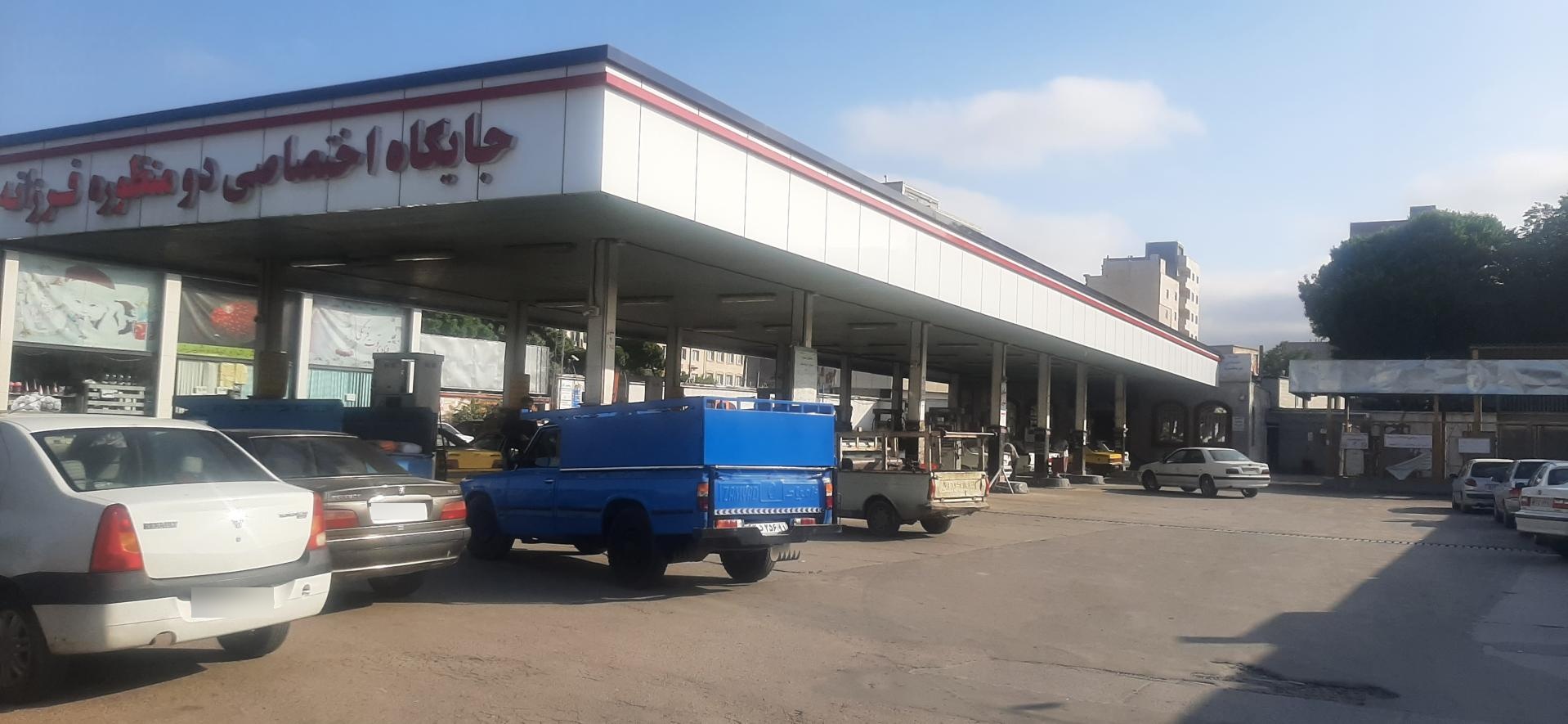 عکس جایگاه دو منظوره فرزانه (CNG و بنزین)