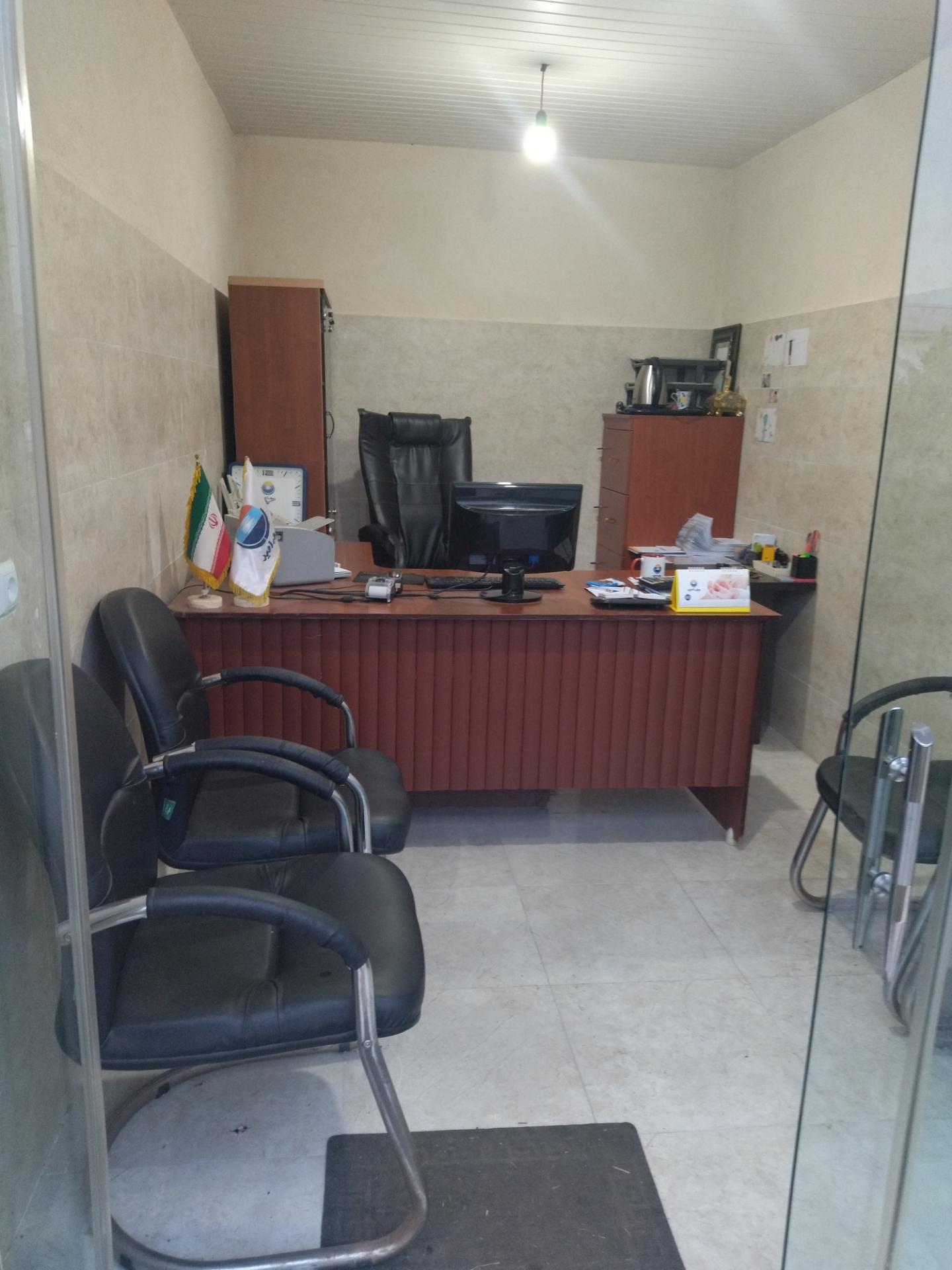 عکس بیمه امید کد ۴۳۰۵ ، میرزائی 