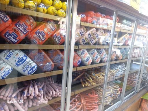 عکس فراورده های گوشتی آذر محصول