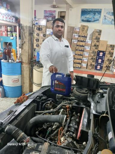 عکس تعویض روغن ناروئی