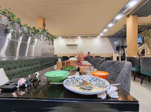 عکس کافه صبحانه برواینجه 