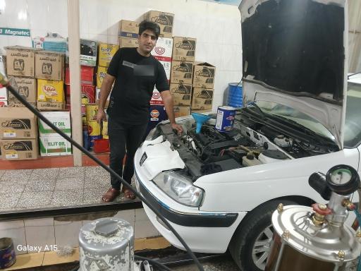 عکس تعویض روغن ناروئی